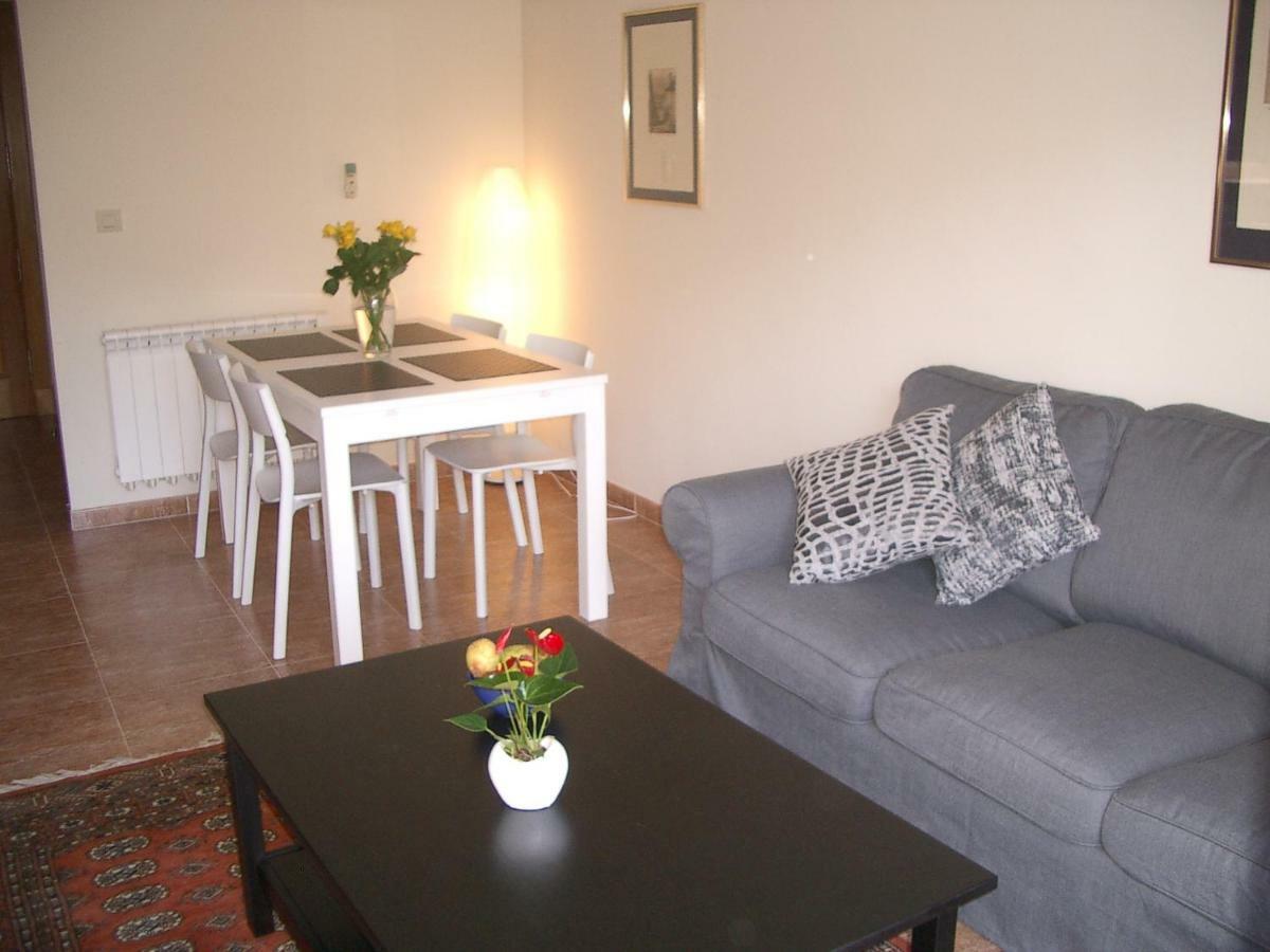 Apartments Altos Del Castillo เบเลซ เด เบเนาดาญา ภายนอก รูปภาพ