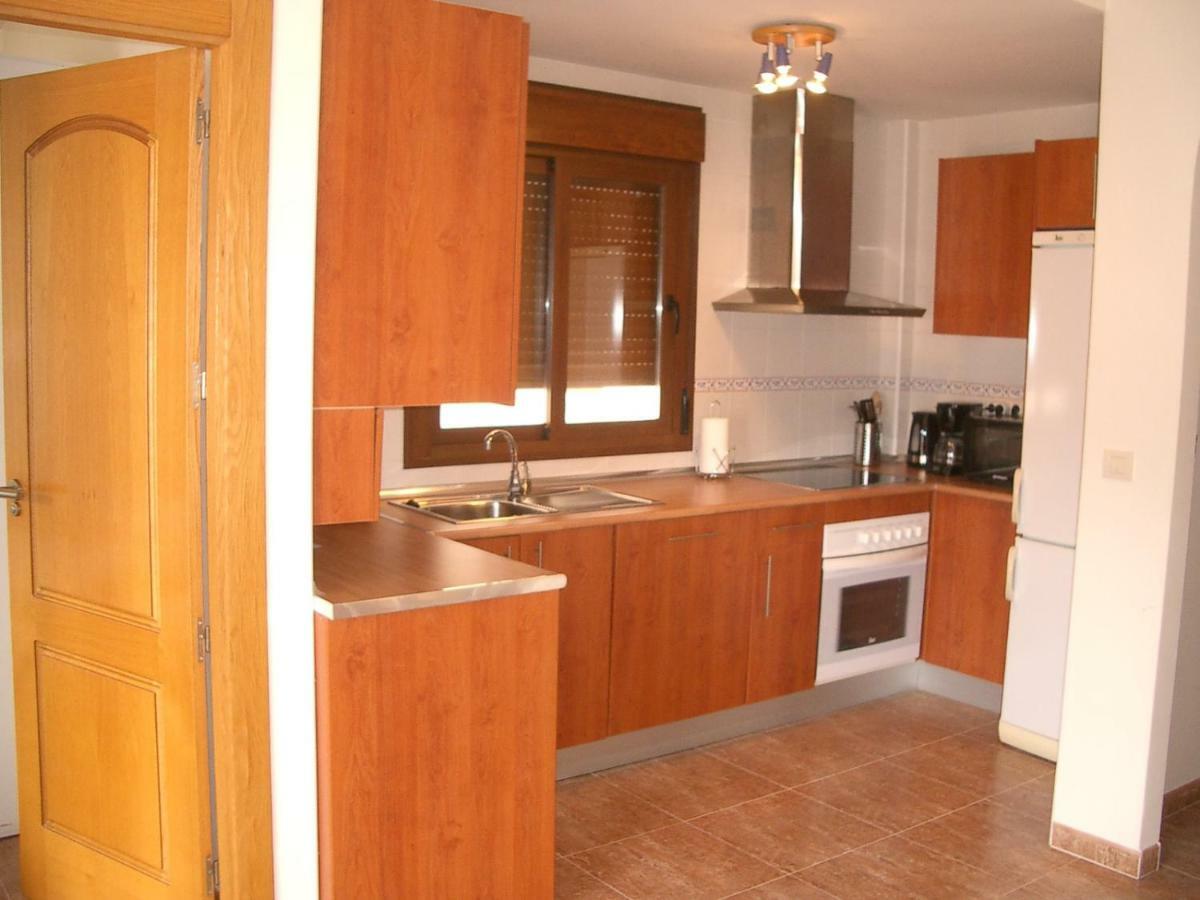 Apartments Altos Del Castillo เบเลซ เด เบเนาดาญา ภายนอก รูปภาพ
