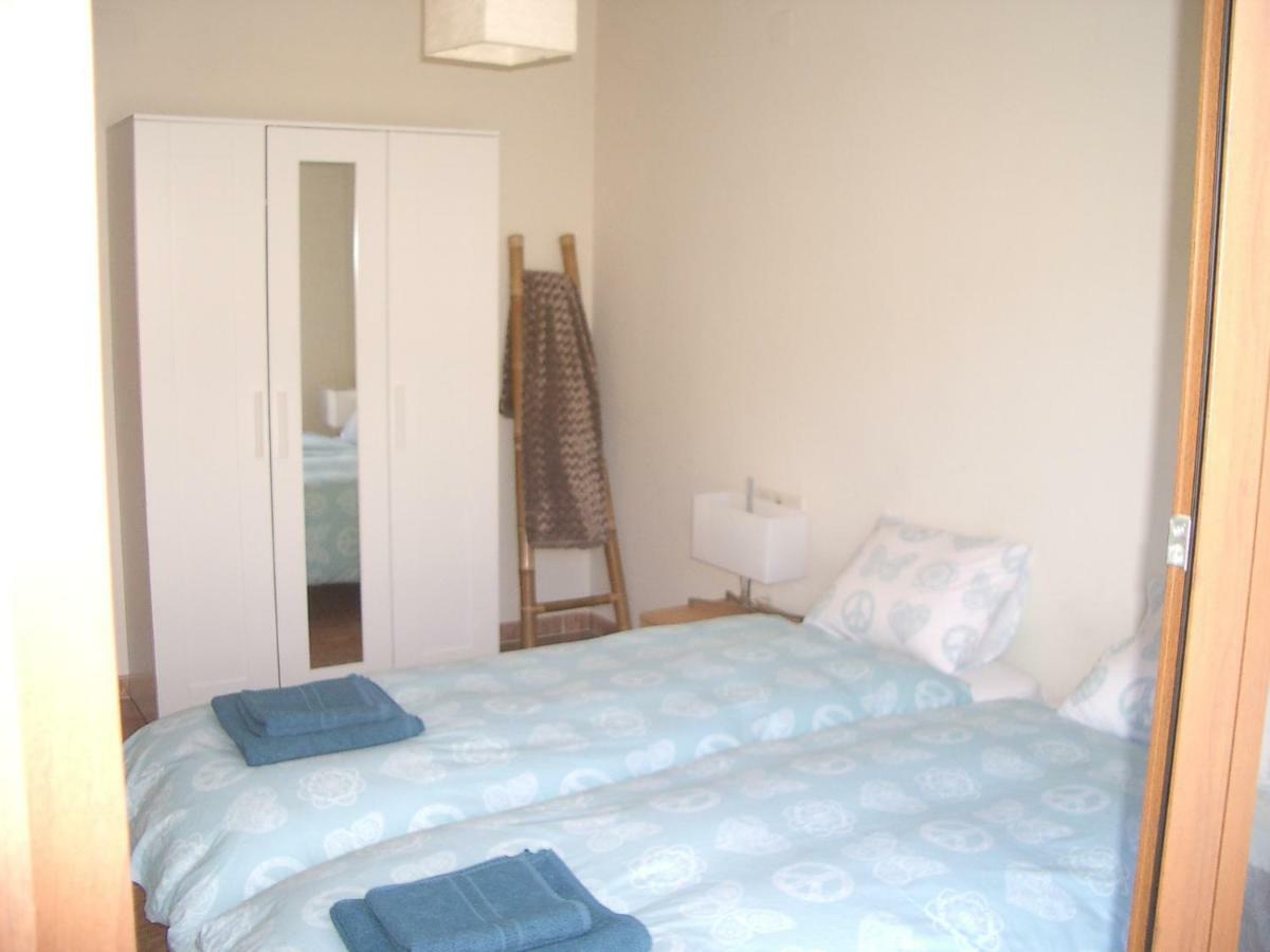 Apartments Altos Del Castillo เบเลซ เด เบเนาดาญา ภายนอก รูปภาพ