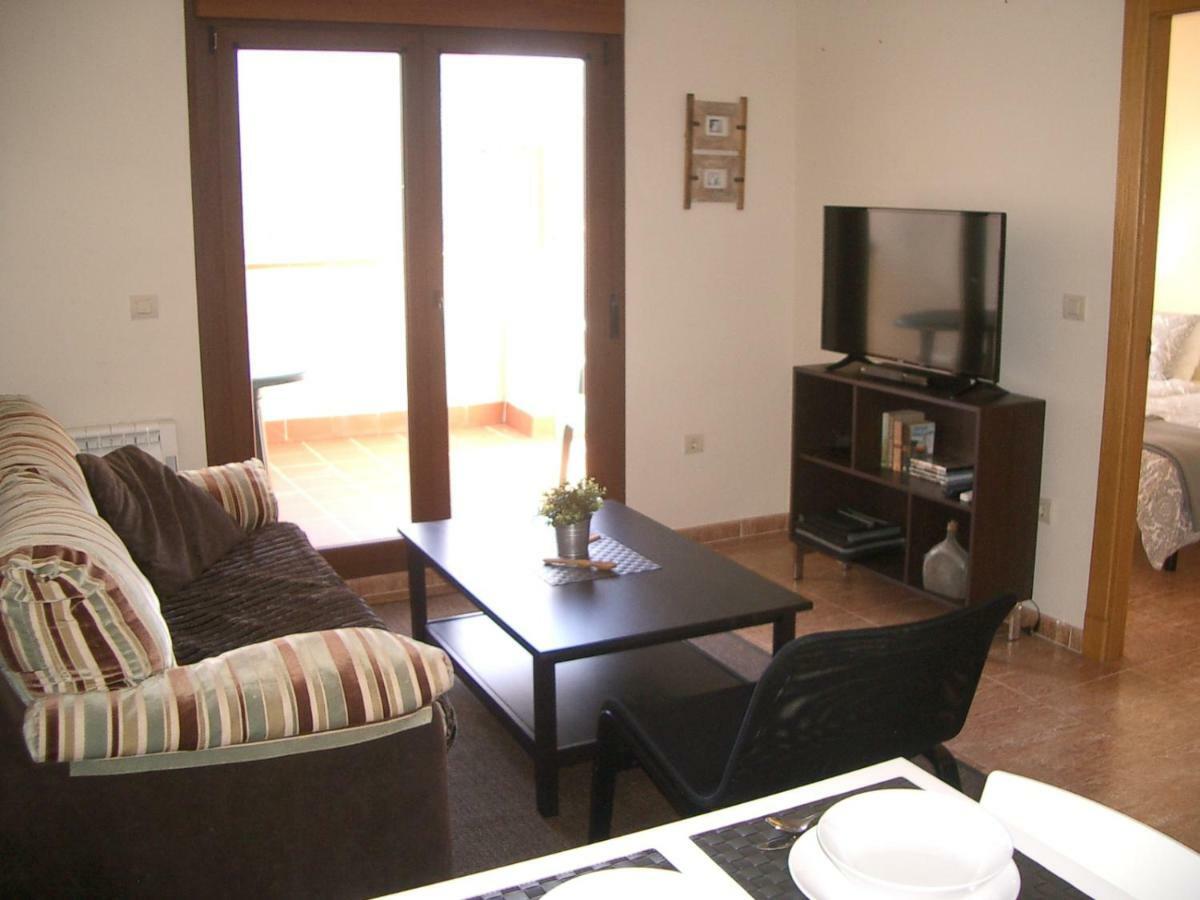 Apartments Altos Del Castillo เบเลซ เด เบเนาดาญา ภายนอก รูปภาพ