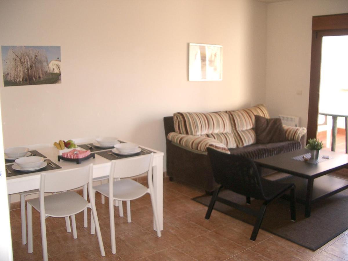 Apartments Altos Del Castillo เบเลซ เด เบเนาดาญา ภายนอก รูปภาพ